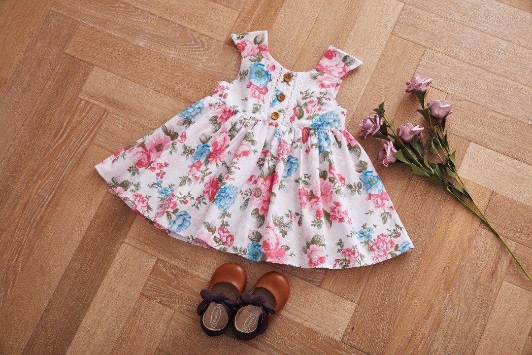 Pretty, feminine floral print peony bloom dress